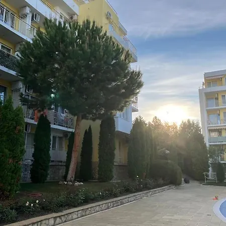 Sea Coast - 17 Pools Included Apartman